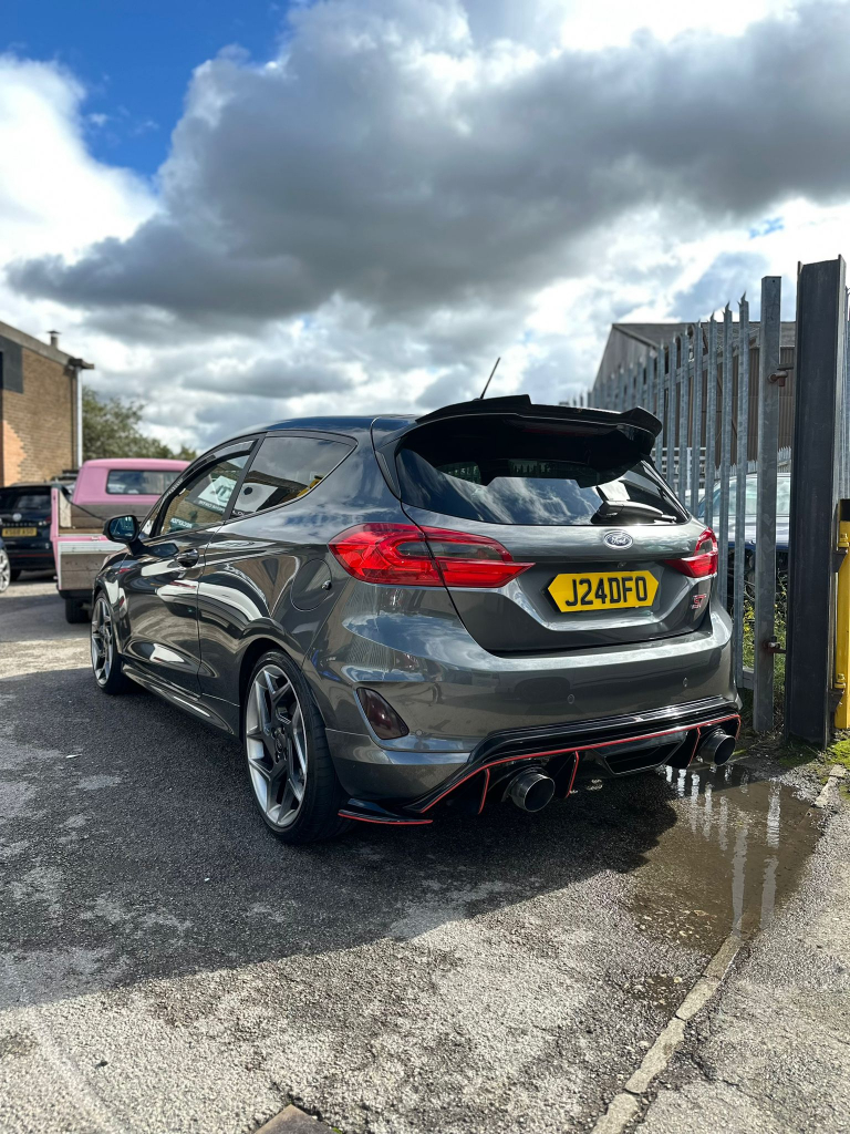 Premium car detailing and valeting service